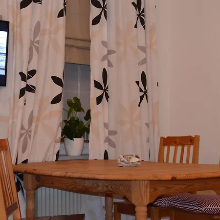 Fewo-lasse-mit-grossem-garten Apartment